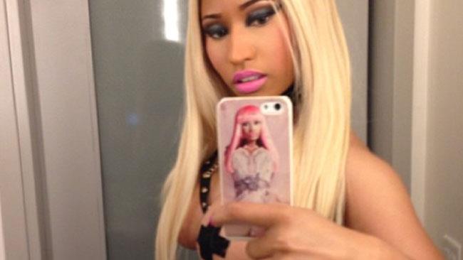 Instagram aggiorna le sue Linee Guida e dice di no al nudo Nicki Minaj in una foto