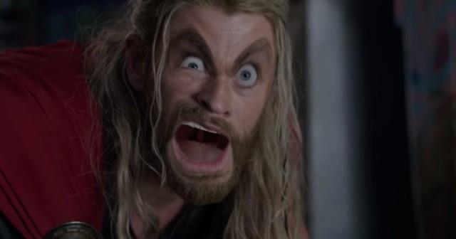 Thor: Ragnarok, uscito il Weird Trailer Thor nel Weird Trailer