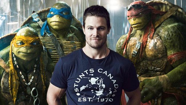 Stephen Amell e Alessandra Ambrosio nel cast di Tartarughe Ninja 2 Stephen Amell con le Tartarughe Ninja nel sequel!