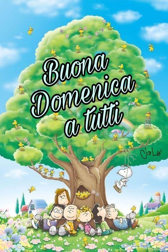 I Peanuts sotto un albero