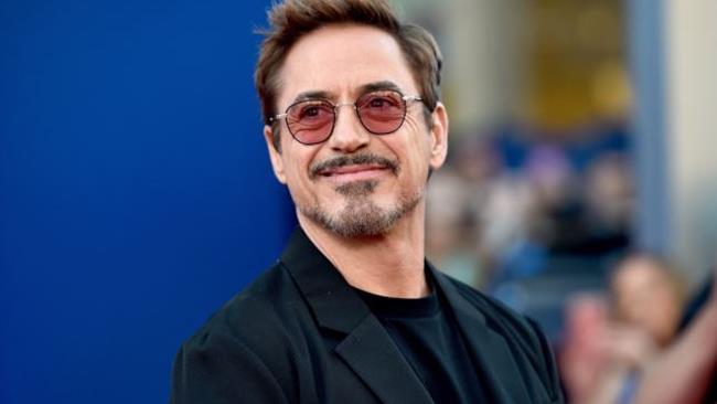 Robert Downey Jr Robert Downey Jr durante la presentazione di un film