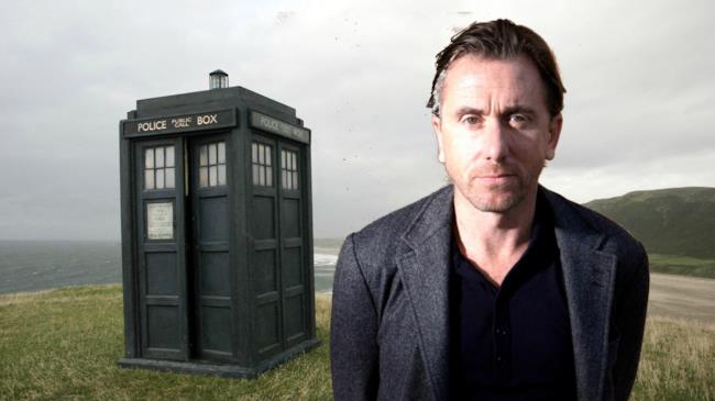 Il volto del prossimo Dottore nella serie della BBC potrebbe essere quello di Tim Roth. Il celebre attore britannico non ha nascosto il suo interesse per il ruolo del Dottore.