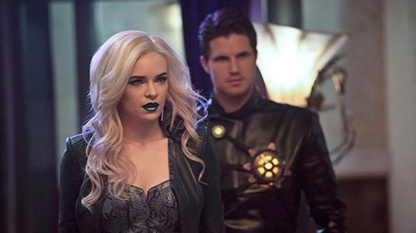 Le immagini degli alter egos malvagi di Earth-2 in the Flash Deathstorm e Killer Frost in the Flash foto e trailer