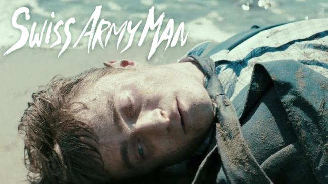 Nella commedia surreale Swiss Army Man Daniel Radcliffe è un cadavere con problemi intestinali Daniel Radcliffe interpreta un cadavere con problemi di meteorismo