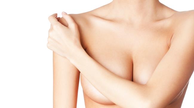 #Freethenipple campagna contro la censura del seno in fotografia #Freethenipple campagna contro censura seno