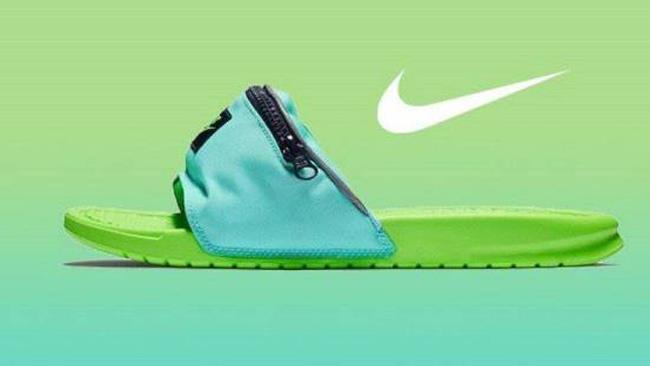 Le nuove ciabatte marsupio della Nike L'ibrido tra ciabatte da spiaggia e marsupio