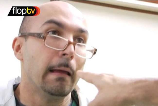 Maccio Capatonda torna in televisione con le sue serie storiche Maccio Caparonda in una scena di Drammi Medicali