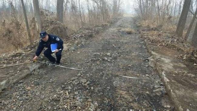 In Cina, a Jiangsu, un uomo ha rubato una strada Un'immagine del paesaggio cinese