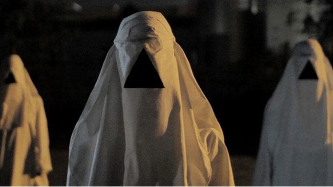 Scena del film horror The void Frame di una scena del fil horror The Void