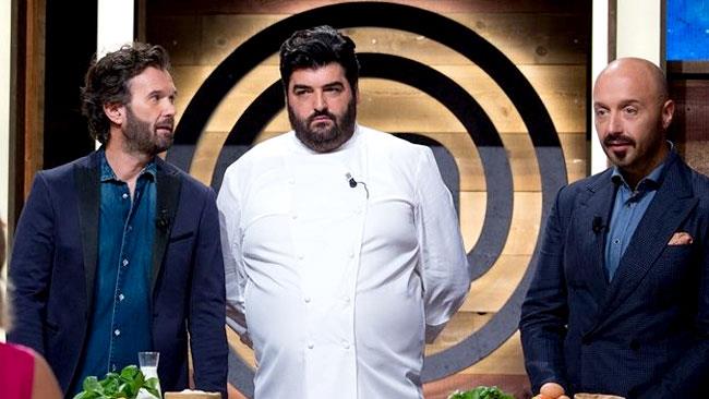 Antonino Cannavacciuolo arriva a MasterChef Italia, ma il programma è a rischio Antonino Cannavacciuolo e i giudici di MasterChef Italia