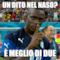 Un dito nel naso? è meglio di due