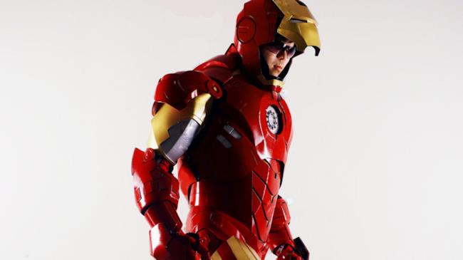 Ecco come realizzare da soli l'armatura di Iron Man Il costume di Iron Man creato da Christian Trejo