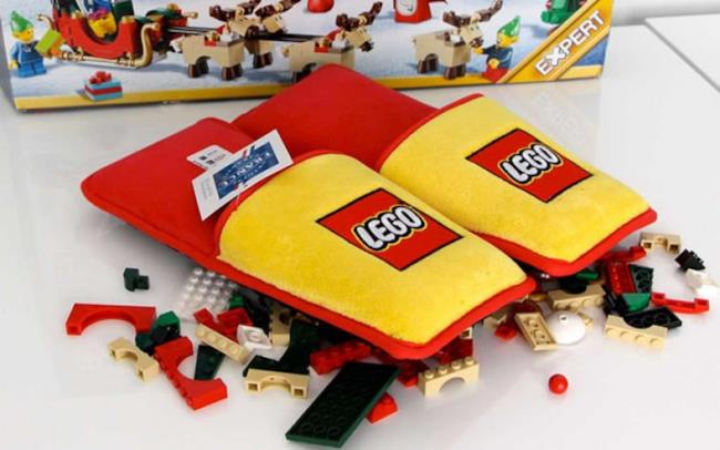 Le pantofole dei mattoncini LEGO
