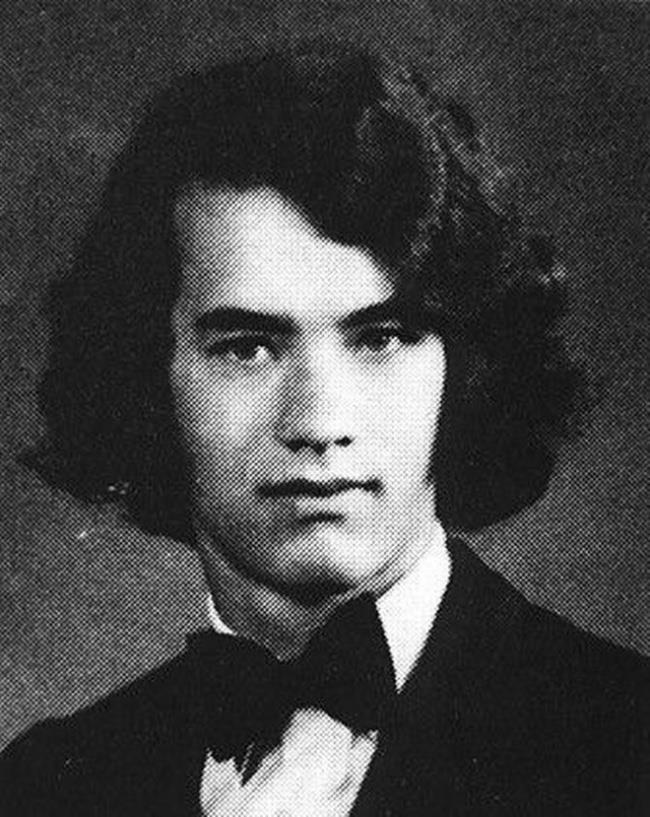 Un'immagine di Tom Hanks da adolescente