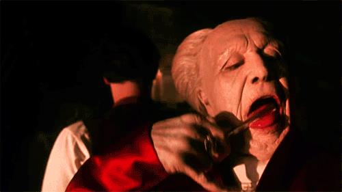 Una scena del film Dracula del 1992