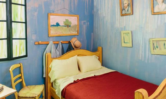 Van Gogh’s Bedroom è in affitto su Airbnb a 10 $