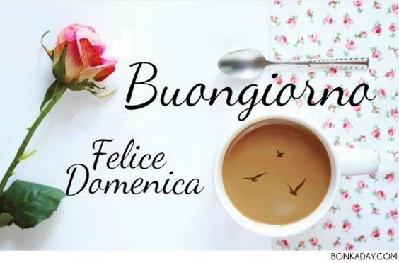 Un biglietto di auguri per una felice domenica