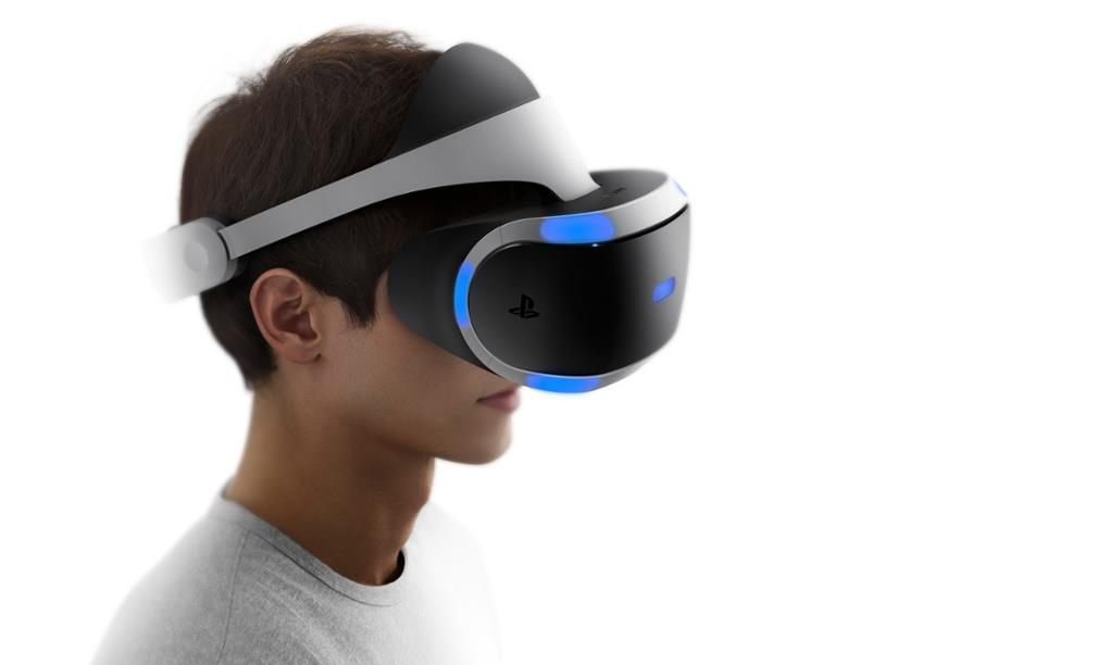 L'headset del Progetto Morpheus di Sony per la realtà virtuale