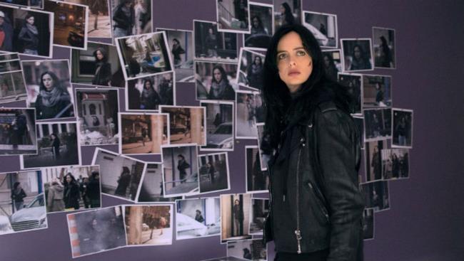 Jessica Jones arriva su Netflix in una cupa serie Marvel
