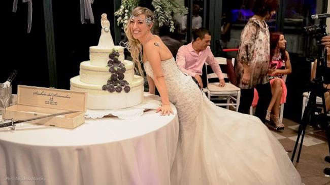 La prima sposa single d’Italia Laura Mesi al suo matrimonio con sé stessa