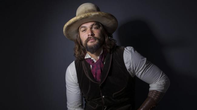 Jason Momoa è uno dei protagonisti di Frontier, serie Netflix di prossimo avvento Netflix ti regalerà Frontier, serie TV sul commercio di pellicce con Jason Momoa