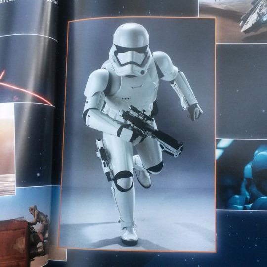 Il look di uno degli Stormtrooper del Risveglio della Forza