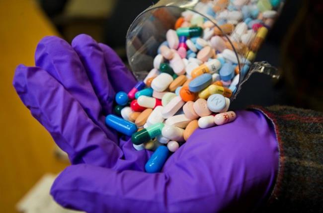 Droga legale in Irlanda, per sbaglio Pasticche di droghe varie