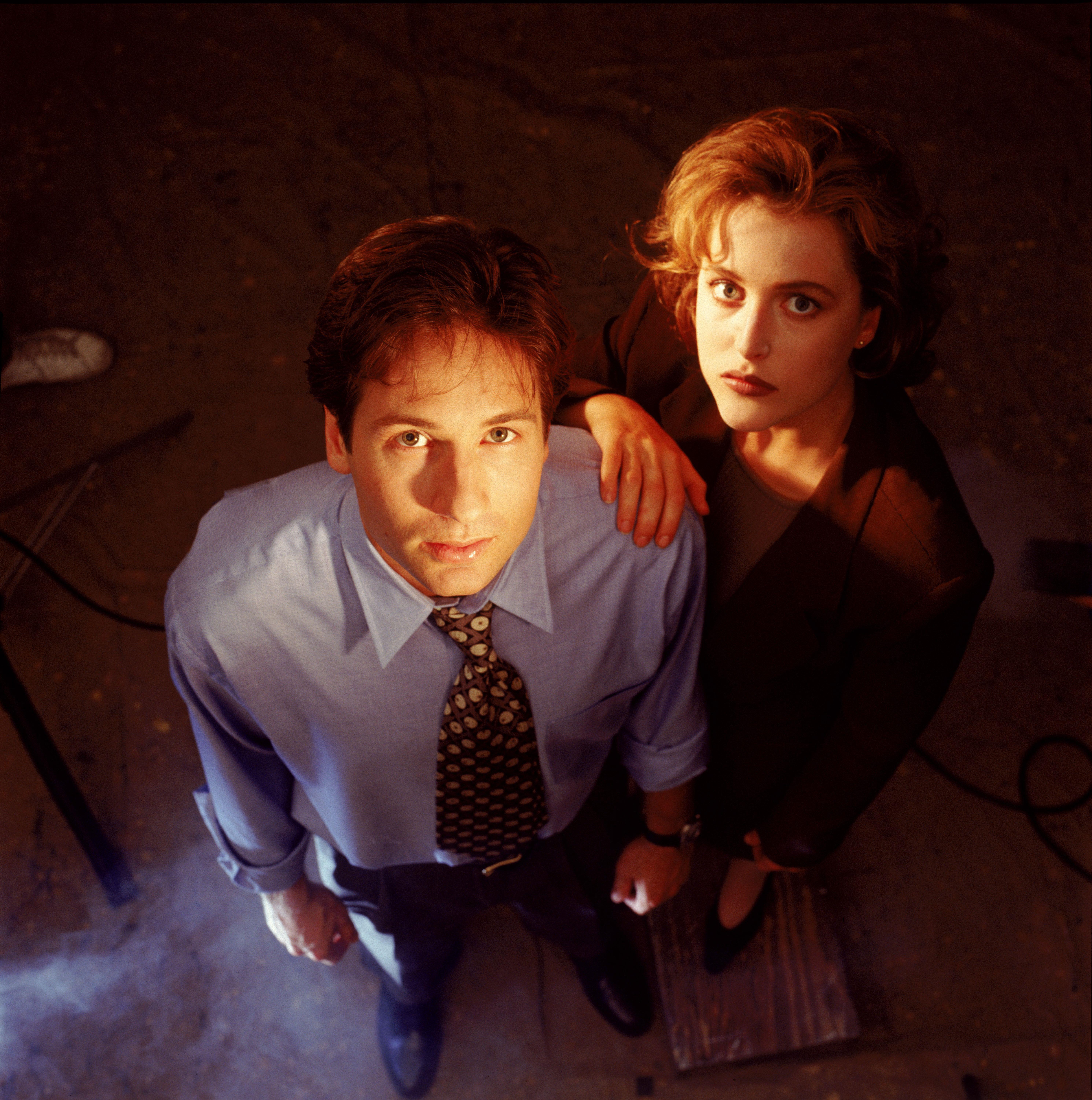 Mulder e Scully in una scena di X-Files
