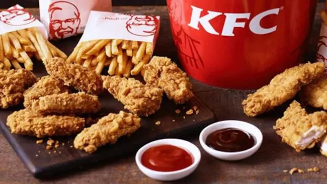 Il pollo di KFC Il pollo fritto di KFC