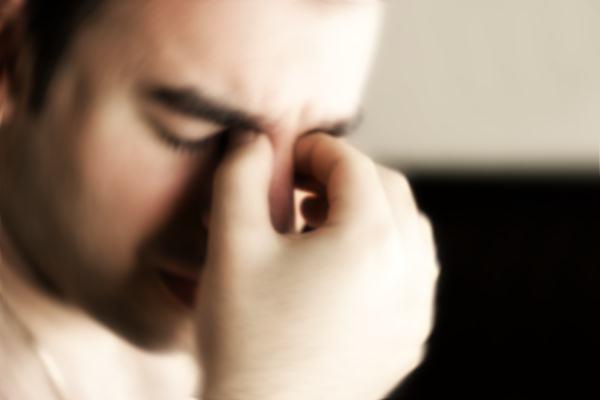 Un uomo incapace di soddisfare la moglie