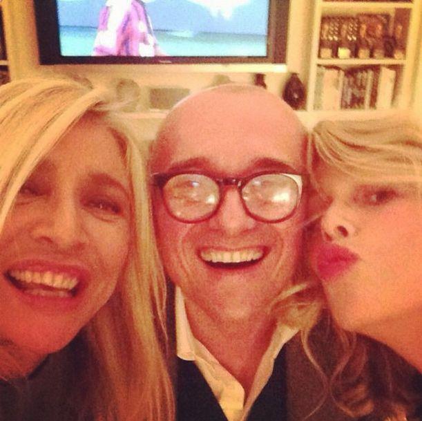 Selfie di Mara Venier con Alessia Marcuzzi e Alfonso Signorini