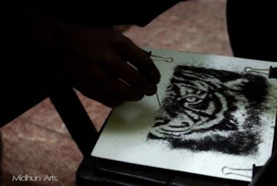 Una tigre realizzate con i capelli