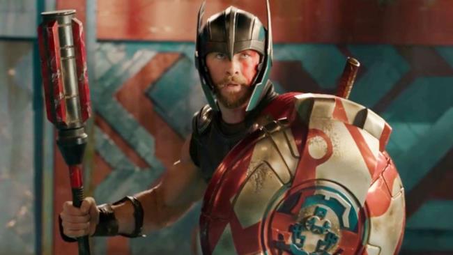 Thor è pronto alla battaglia in un'immagine dal film Il dio del tuono è pronto a sfidare Hulk in un'immagine dal film