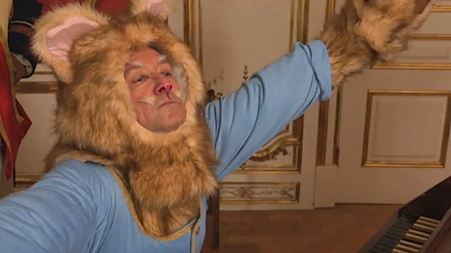 Kevin Spacey interpreterà il ruolo di un gatto nella commedia Nine Lives Kevin Specey nel ruolo di Keyboard Cat