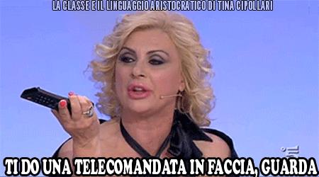 La reazione alla spoiler: Ti dò una telecomandata in faccia
