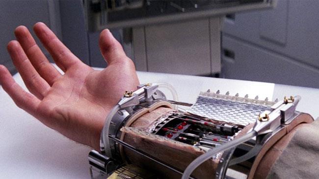 Gil Weinberg ha ideato una protesi bionica ispirata a Star Wars La mano bionica di Luke Skywalker