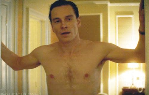 Gif uomo nudo