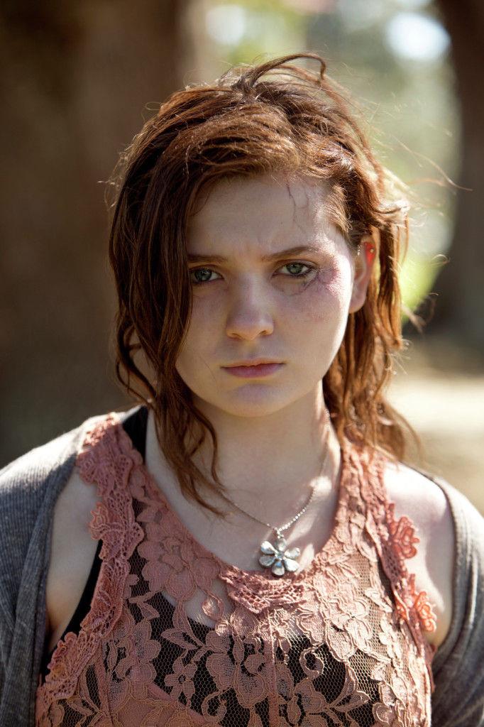 Abigail Breslin nel ruolo di Maggie in un'immagine promozionale