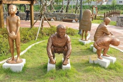 Alcuni pezzi esposti al museo interamente dedicato al bagno