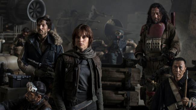 Rogue One: a Star Wars Story, il primo capitolo della saga antologica su Star Wars uscirà in Italia a dicembre Il primo capitolo della saga antologica di Star Wars, Rogue One arriva in Italia il 14 dicembre 2016