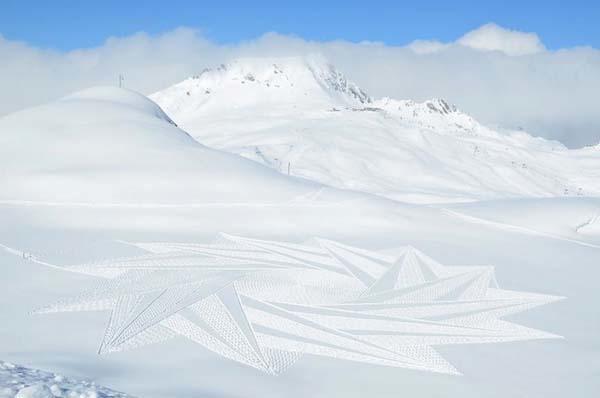 Stella di neve creata da Simon Beck