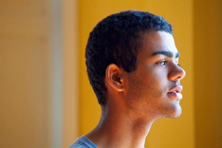 Derek Rabelo, il surfista professionista cieco