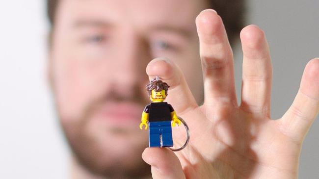 Brick Yourself ti consente di ottenere una versione LEGO di te stesso La versione mini LEGO di noi stessi offerta dal sito online Firebox