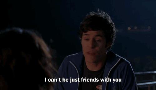 GIF di ragazzo che rifiuta di essere solo un amico