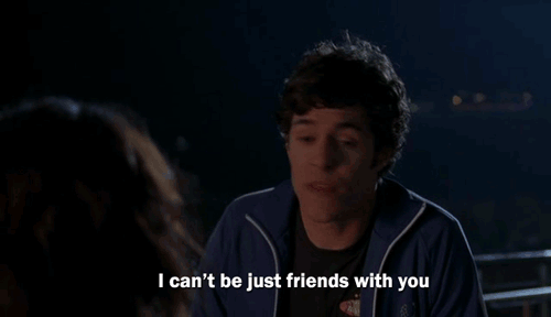 GIF di ragazzo che rifiuta di essere solo un amico
