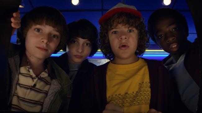 I protagonisti di Stranger Things Una scena tratta dalla seconda stagione si Stranger Things