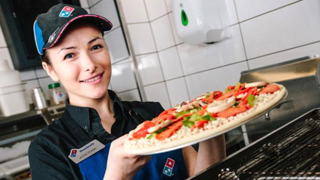 Domino's Pizza arriva in Italia, col primo punto vendita a Milano Domino's Pizza arriva in Italia