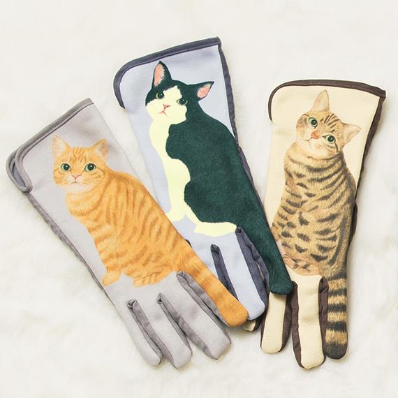 I guanti per lo smartphone con la coda di gattino