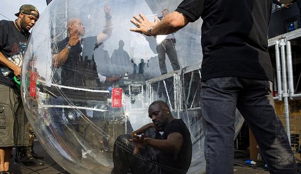 Il rapper Akon in Congo