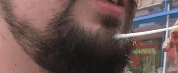 Nella tua barba c'è più pupù che in un gabinetto